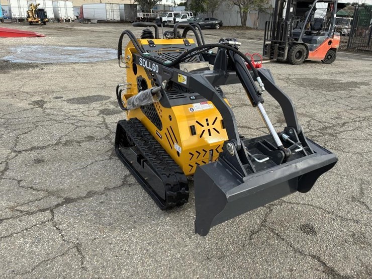 2025-sd-lanch-sdll60-skid-steer-image-2