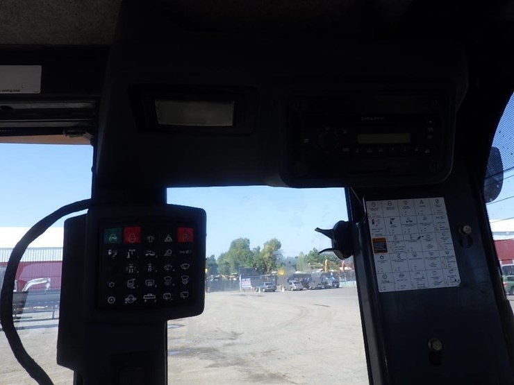 2012-deere-672gp-image-39