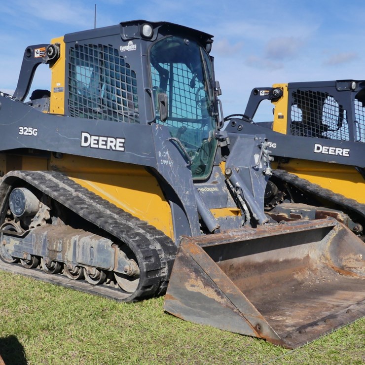 2023 DEERE 325G