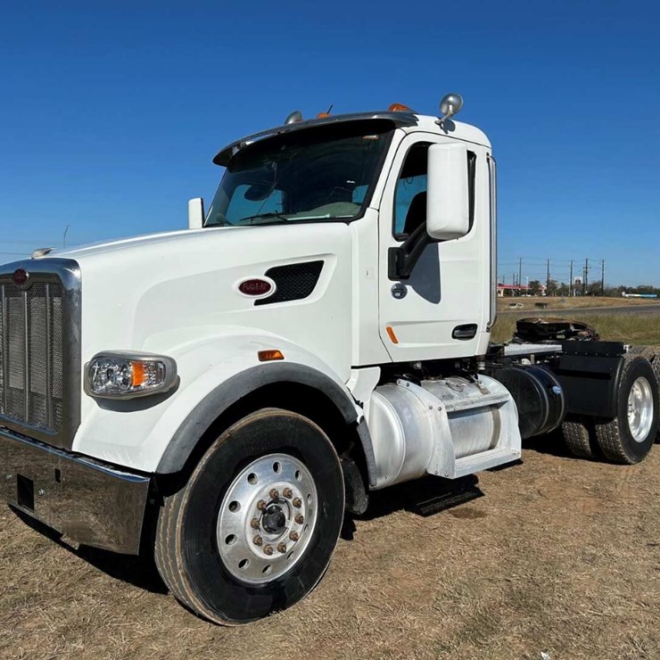 2020 PETERBILT 567
