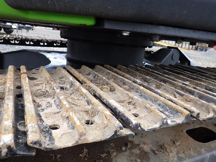 hitachi-zx75ur-image-24