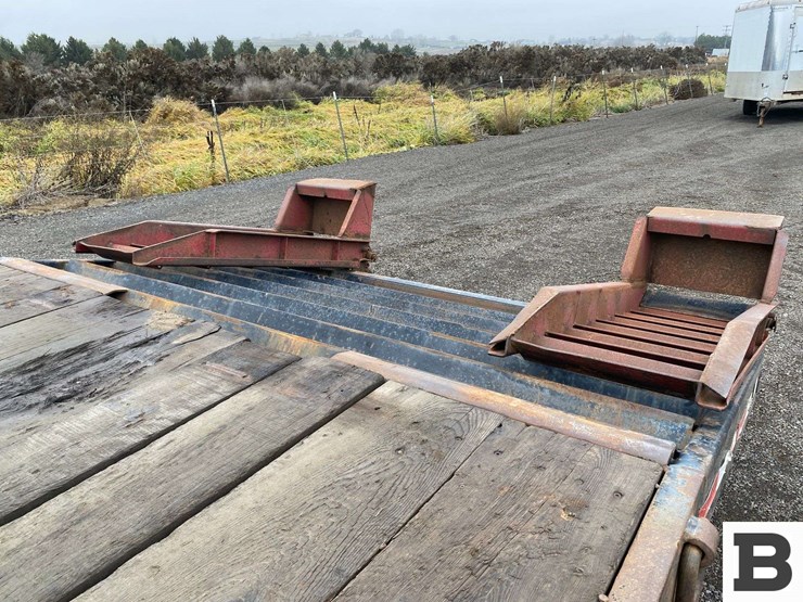 2002-towmaster-t-20-image-19