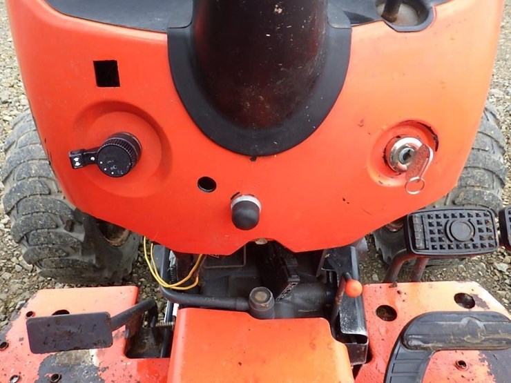 kubota-l2501-image-19