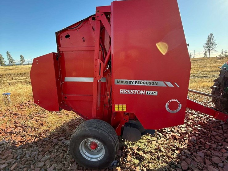 massey-ferguson-1745-image-4