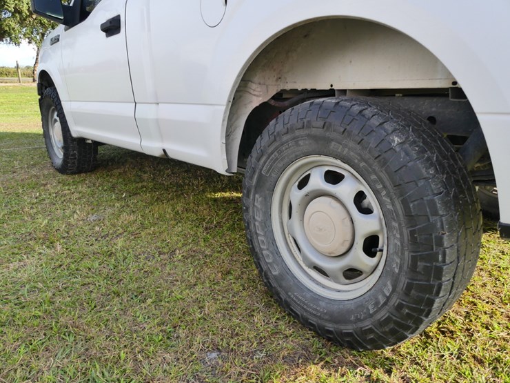 2019-ford-f150-xl-image-6