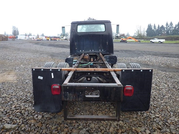 1992-international-4900-image-6