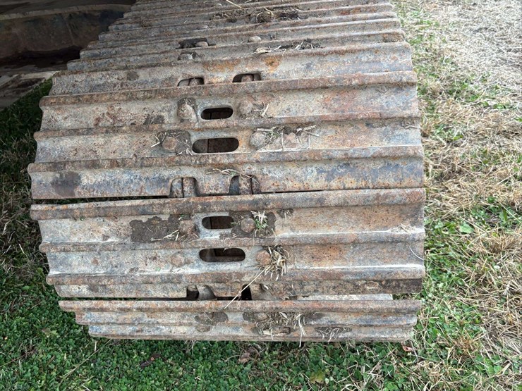 caterpillar-325cl-image-12