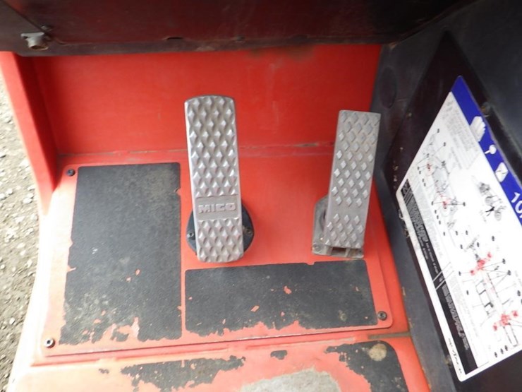 skyjack-sj1056th-image-31