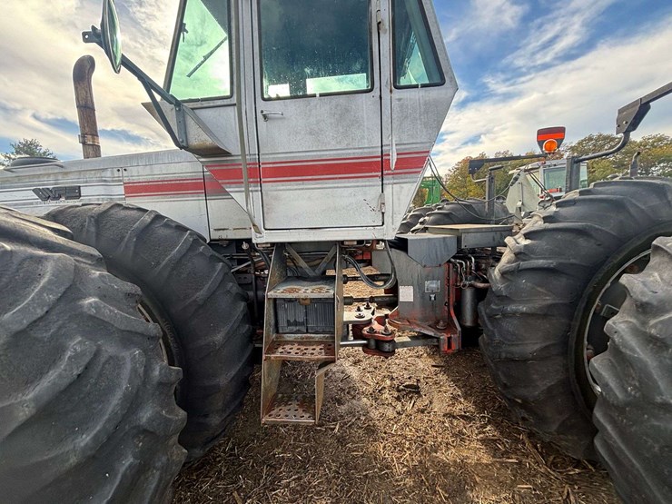 1986-white-4-225-image-26