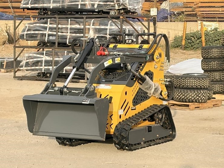 2025-sd-lanch-sdll60-skid-steer-loader-image-1