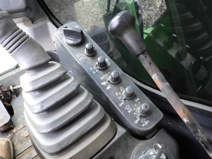 hitachi-zx75ur-image-36