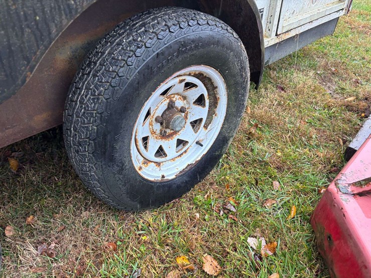 12ft-monarch-livestock-trailer-image-12