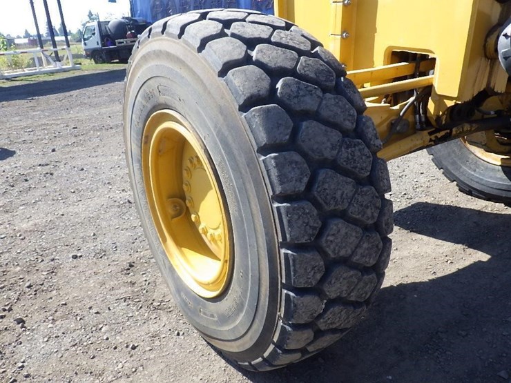 2012-deere-672gp-image-29