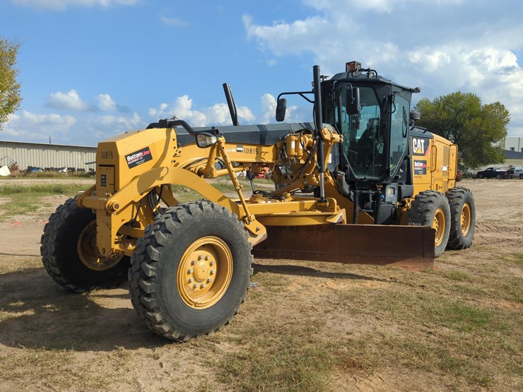 caterpillar-12m3-image-2