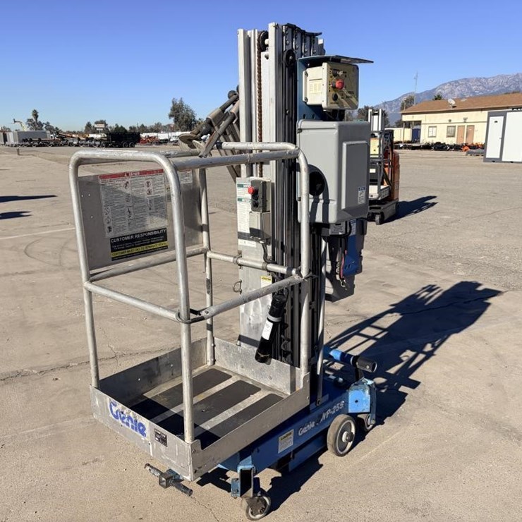 Genie AWP-255 Vertical Mast Lift