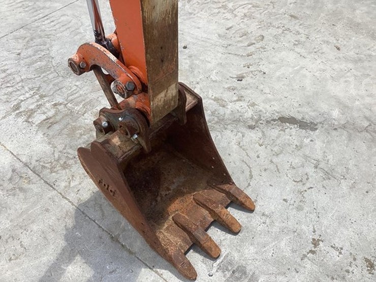 hitachi-zx26u-5-image-10