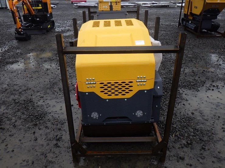 2025-sdlool-1000-vibratory-road-roller-image-5