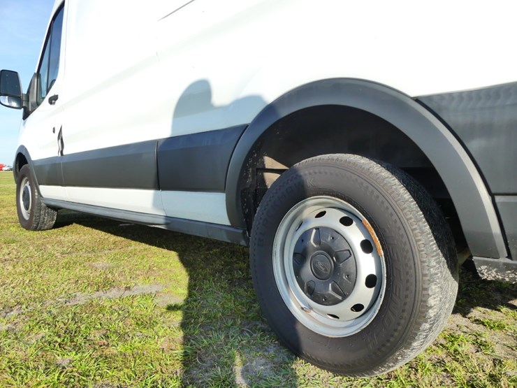 2018-ford-transit-image-8