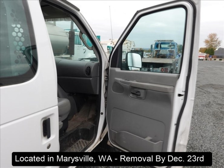 2006-ford-e350-image-21