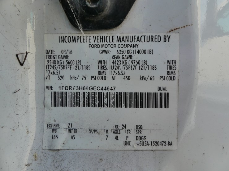 2016-ford-f350-xl-image-14