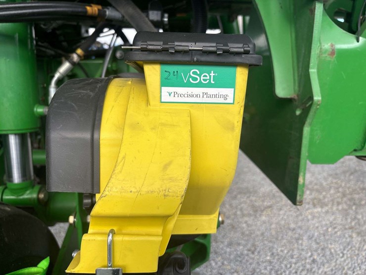 john-deere-1790-image-6