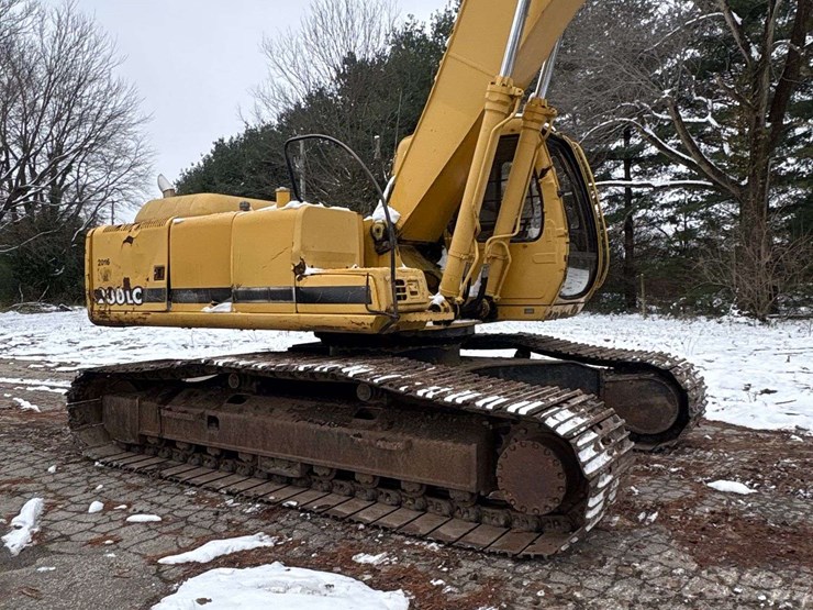 deere-230-lc-image-27