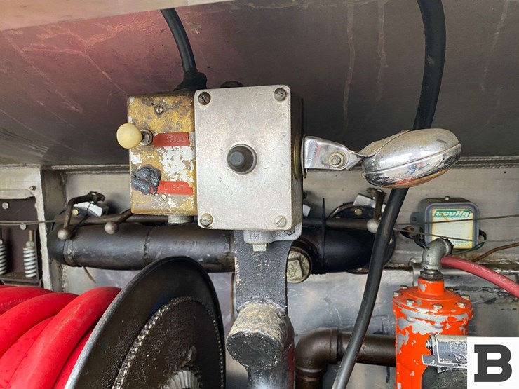 1984-international-s1954-image-24