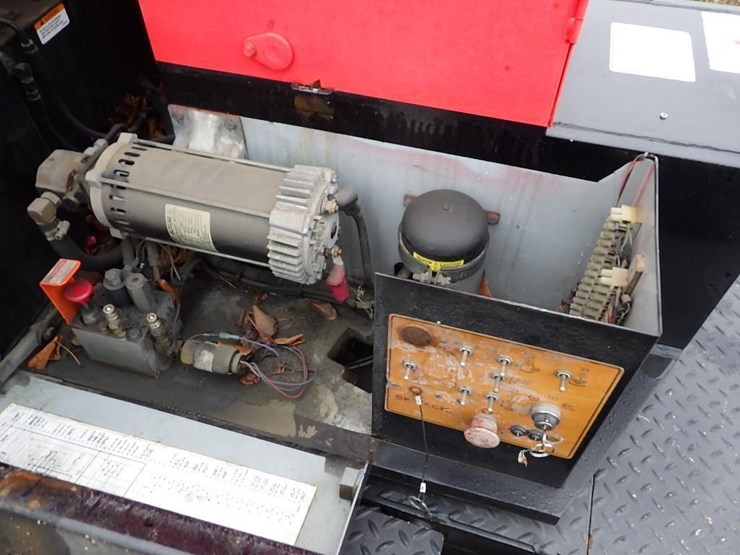 articulating-boom-lift-image-19