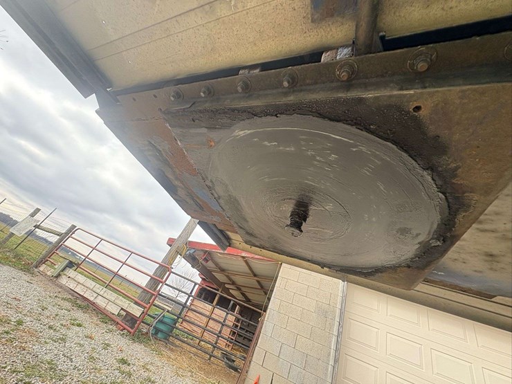 1984-brenner-tanker-trailer-image-13