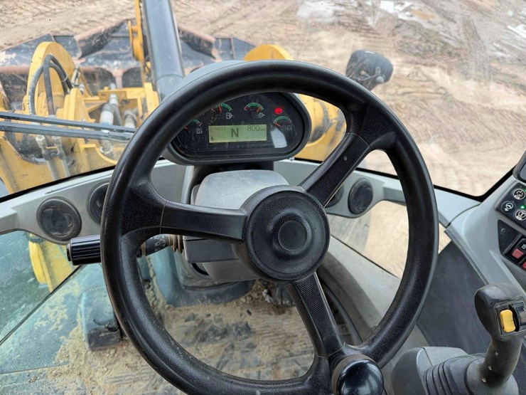 caterpillar-926-image-18