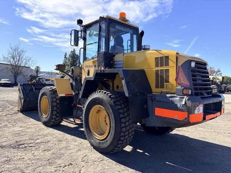 komatsu-wa200pt-image-4