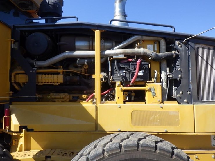 2012-deere-672gp-image-30