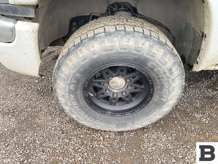 2006-gmc-sierra-2500-image-10