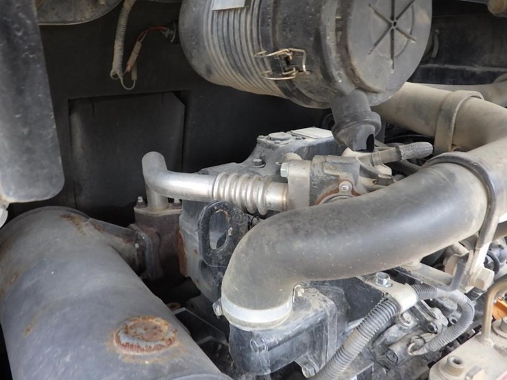 takeuchi-tb230-image-21