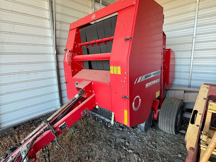 massey-ferguson-1745-image-1