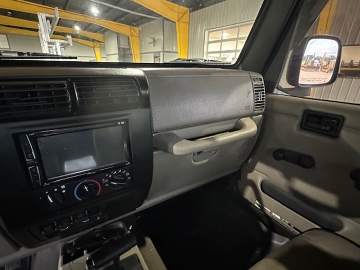 jeep-wrangler-image-36