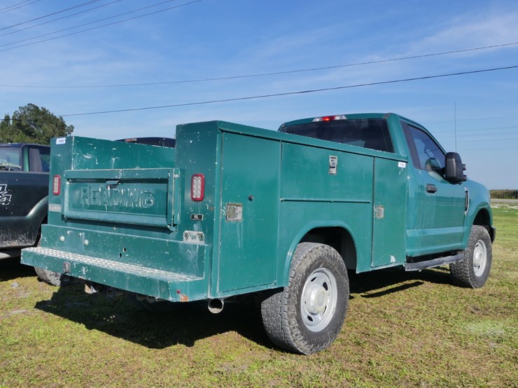 2019-ford-f250-xl-image-4