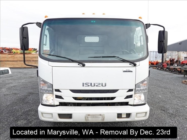 2017-isuzu-nrr-image-20