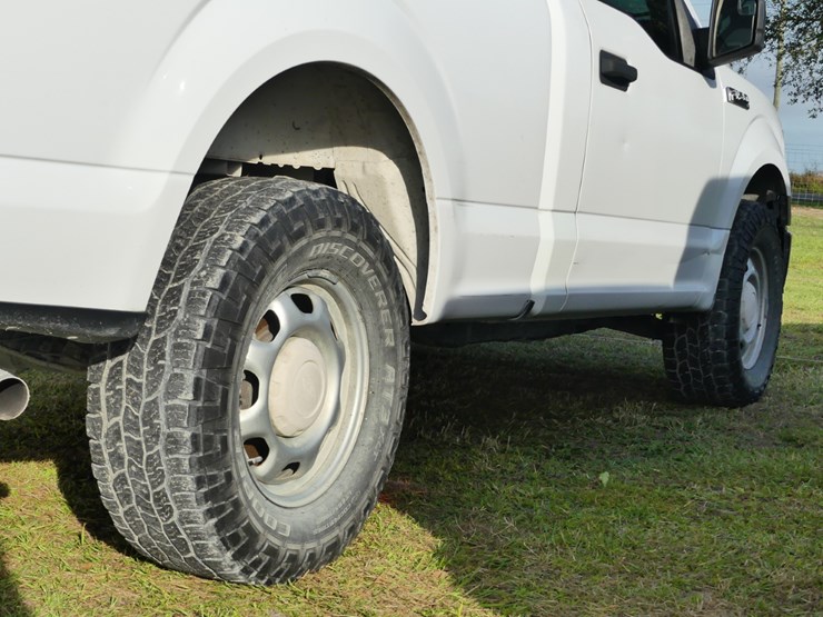 2019-ford-f150-xl-image-5