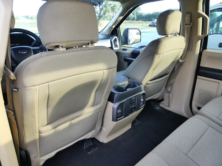 2021-ford-f150-xl-image-10