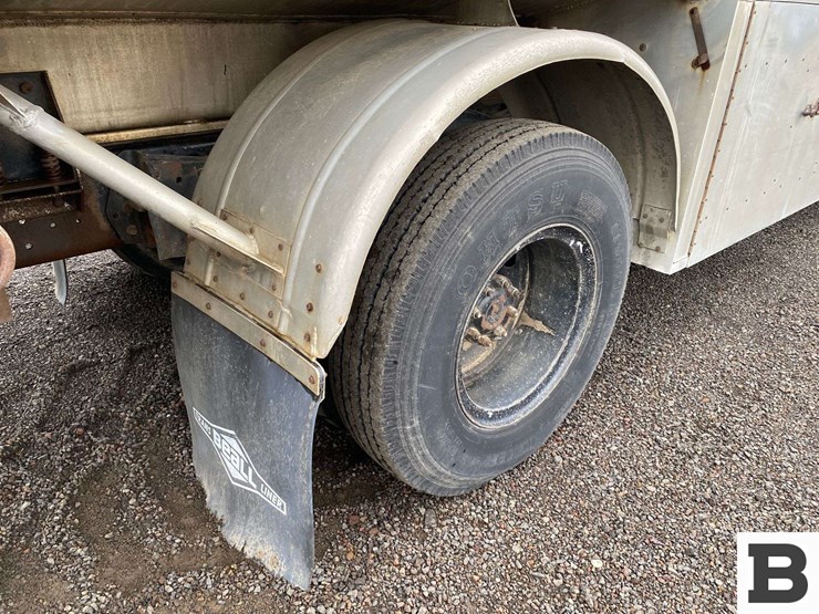 1984-international-s1954-image-38