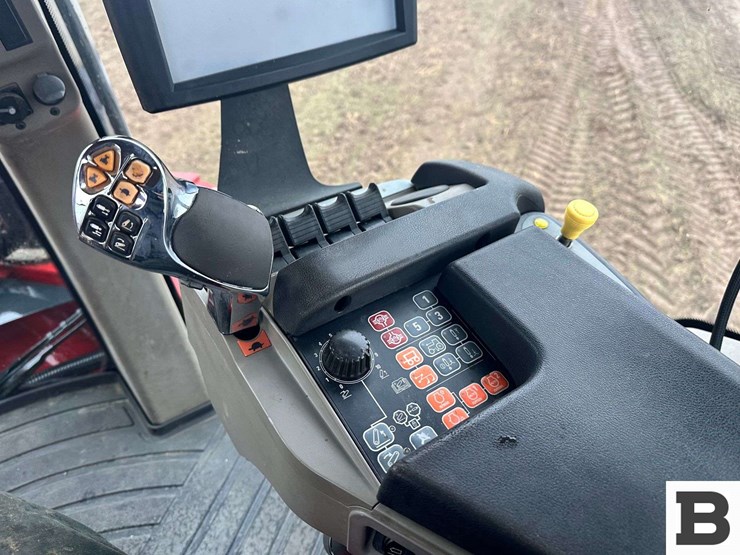 case-ih-400-image-105