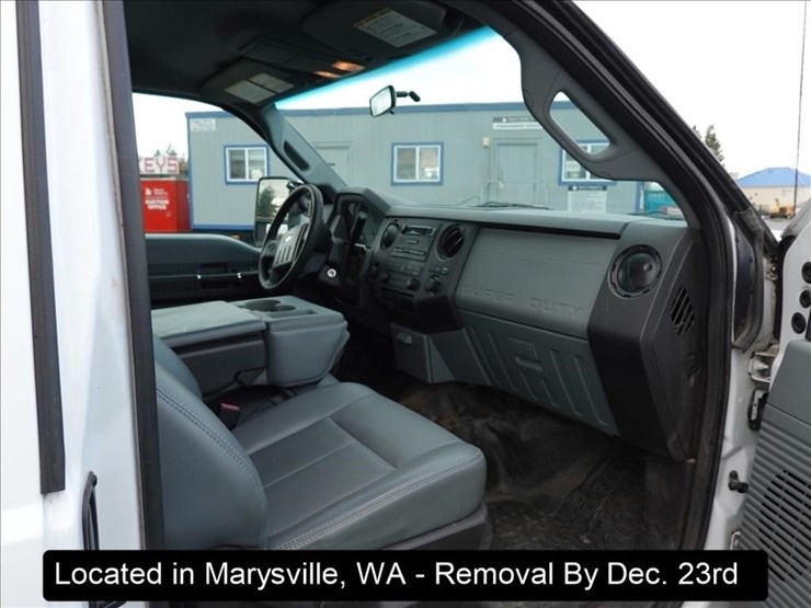 2011-ford-f250-xl-image-2