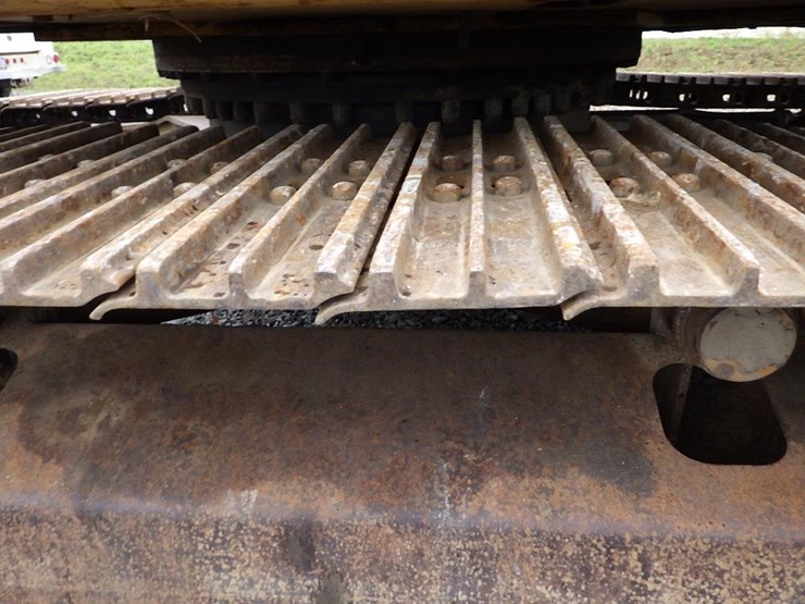 caterpillar-320c-image-40