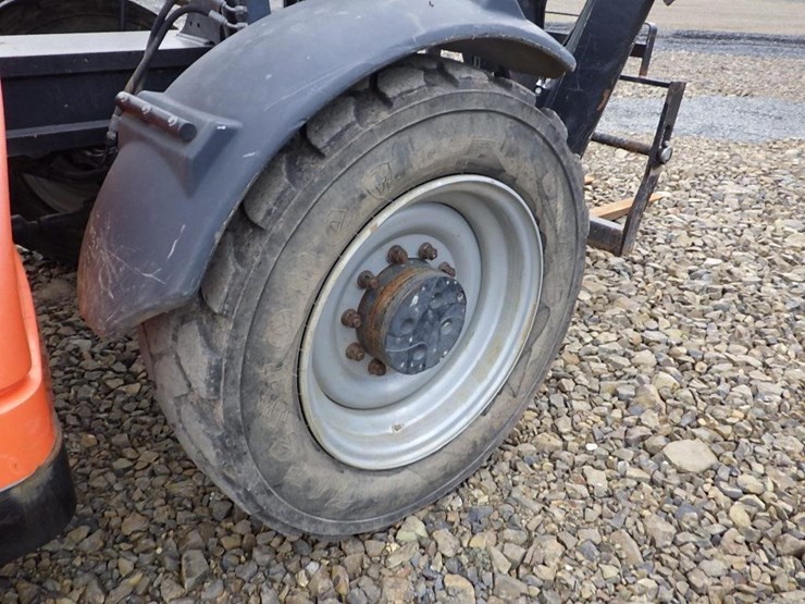 2012-jlg-g10-55a-image-38