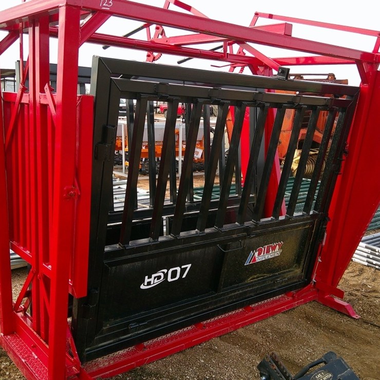 DIEWY IMPLEMENT HD07 SQUEEZE CHUTE