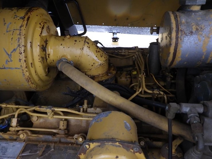 caterpillar-v330b-image-23