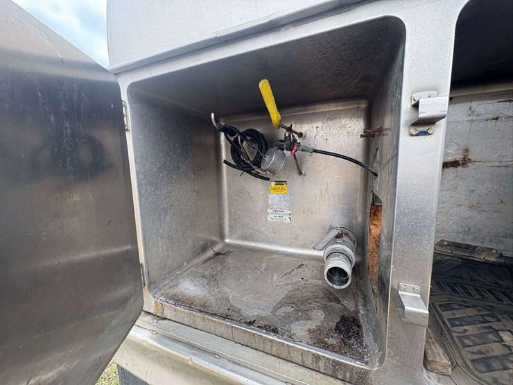 1984-brenner-tanker-trailer-image-9