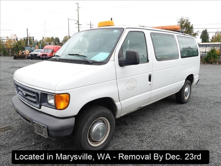 2006-ford-e350-image-1