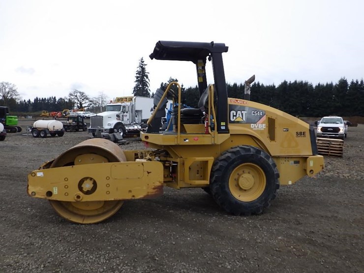 caterpillar-cs44-image-6